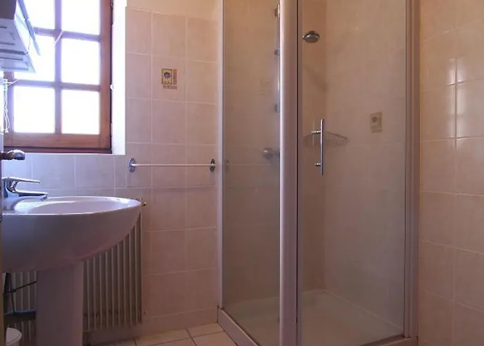 Restaure Avec Grand Terrain Clos, Salle De Jeux, Proche Du Puy En Velay Et Chavaniac-lafayette - Fr-1-582-297 Jax