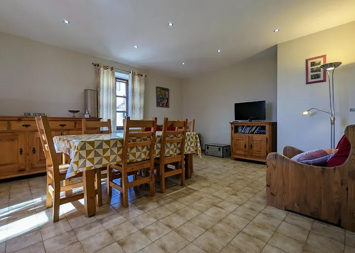 Restaure Avec Grand Terrain Clos, Salle De Jeux, Proche Du Puy En Velay Et Chavaniac-lafayette - Fr-1-582-297 Ferienhaus *